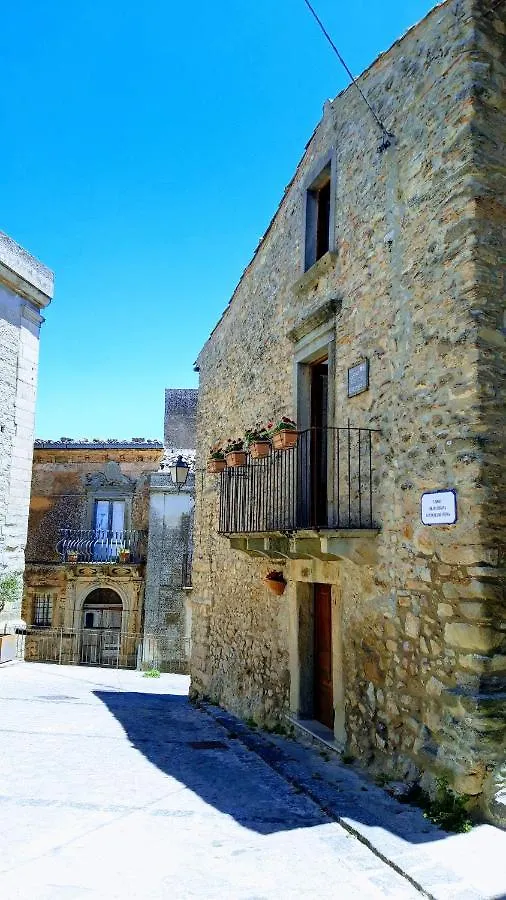 San Nicolo Holiday Home Montalbano Elicona